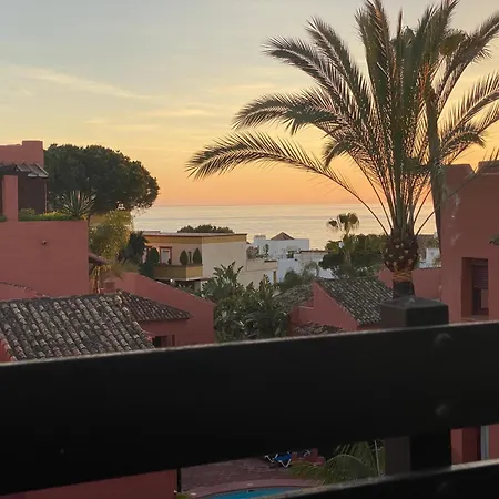 Havsutsikt - Penthouse 200 M Fran Stranden - Elviria Apartment